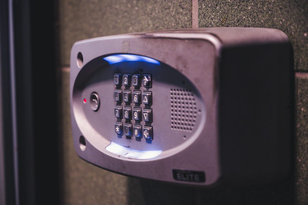 Top 3 Best Smart Doorbells of 2025: A Comprehensive Guide