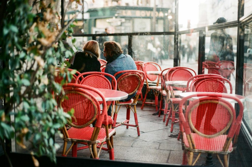Artisan Coffee Paris: Top Cafés for Gourmet Brews in the City of Love