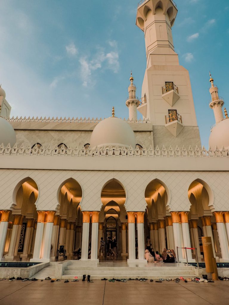 Sheikh Zayed Grand Mosque Abu Dhabi: A Modern Marvel