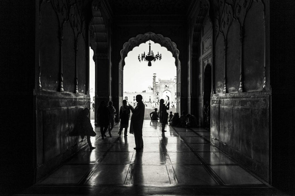 Badshahi Mosque Lahore Pakistan: Mughal Splendor