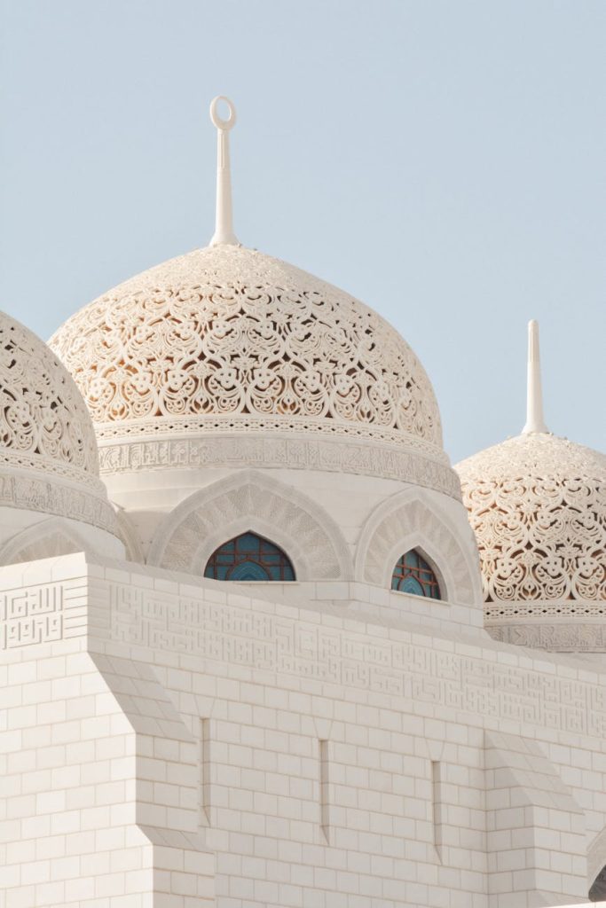 Sultan Qaboos Grand Mosque Muscat Oman:sultan qaboos mosque;muscat;oman tourism